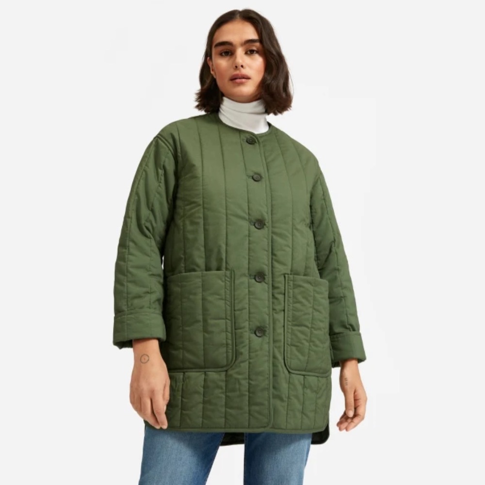 everlane cotton quilted jacket in clover